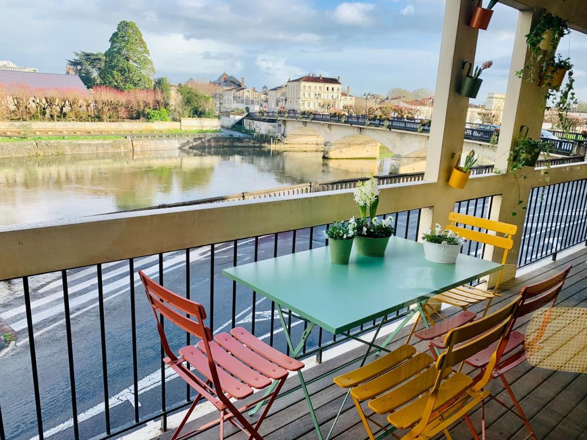 "Au Fil De La Charente" - Coeur De Saintes - Wifi Clim - Classe 4 Etoiles - 4 Pers Exterior foto