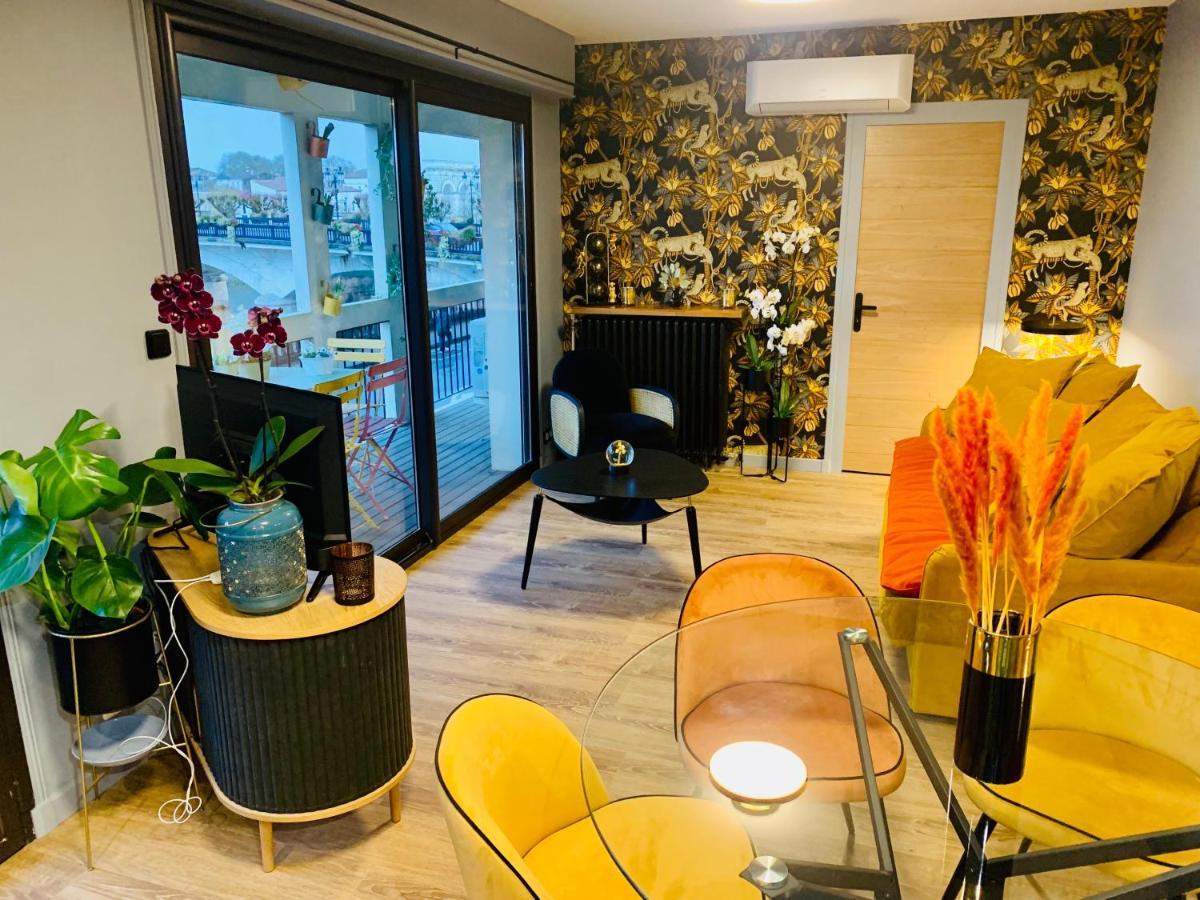 "Au Fil De La Charente" - Coeur De Saintes - Wifi Clim - Classe 4 Etoiles - 4 Pers Exterior foto